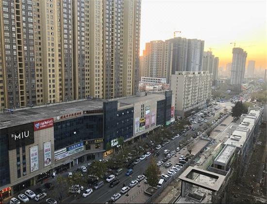 Space Dog e sports Hotel Over view