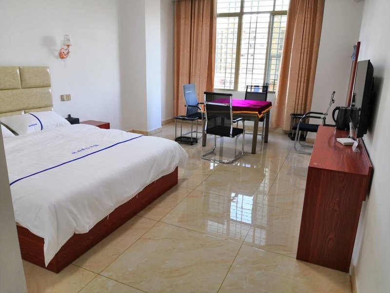 Brocade And Business Travel RentalGuest Room