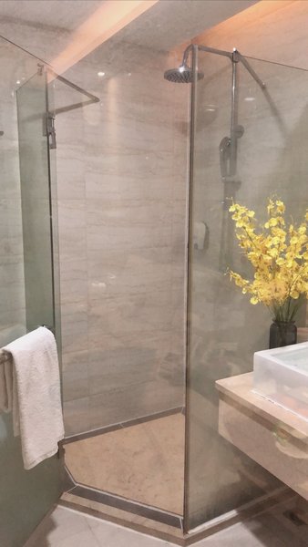 R1 Fashion  HotelGuest Room