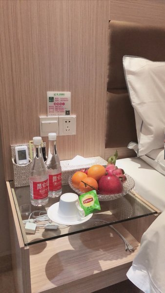 R1 Fashion  HotelGuest Room