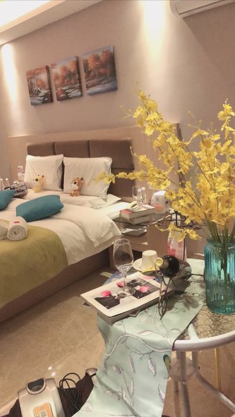 R1 Fashion  HotelGuest Room