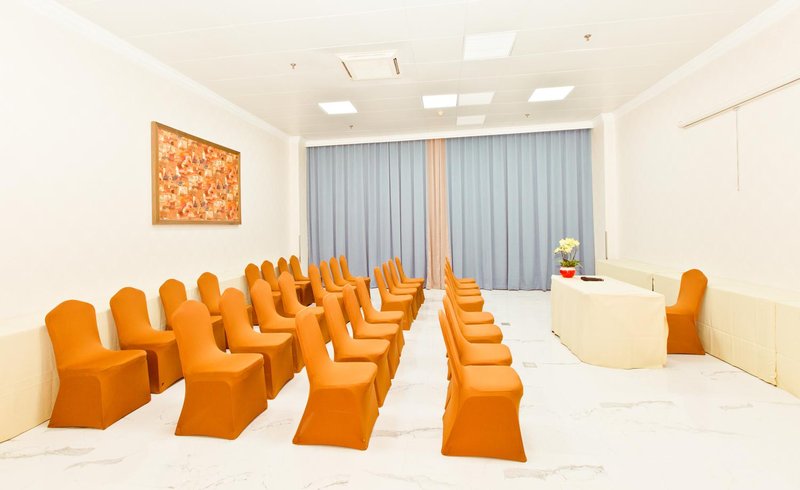 Magnificent International Hotelmeeting room