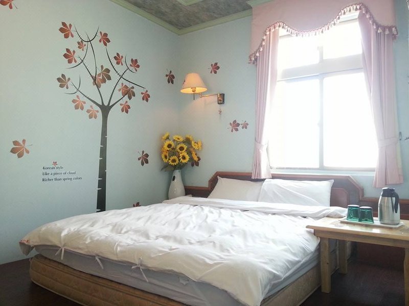 Easy Summer Bed and Breakfast客房