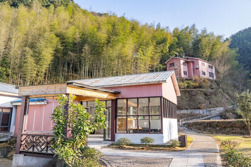 Huangshan Natural Spring Villa Over view