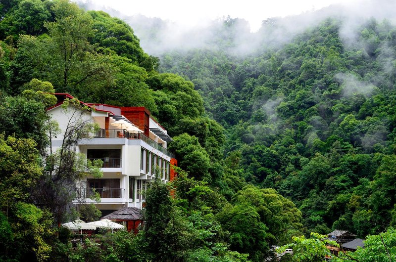 Yunzhihui Longsheng Hot Spring Boutique Hotel Over view