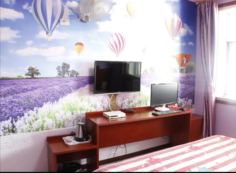 Maple Leaf Express Hotel 客房