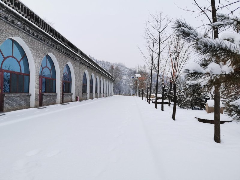 Longhua Garden HotelOver view