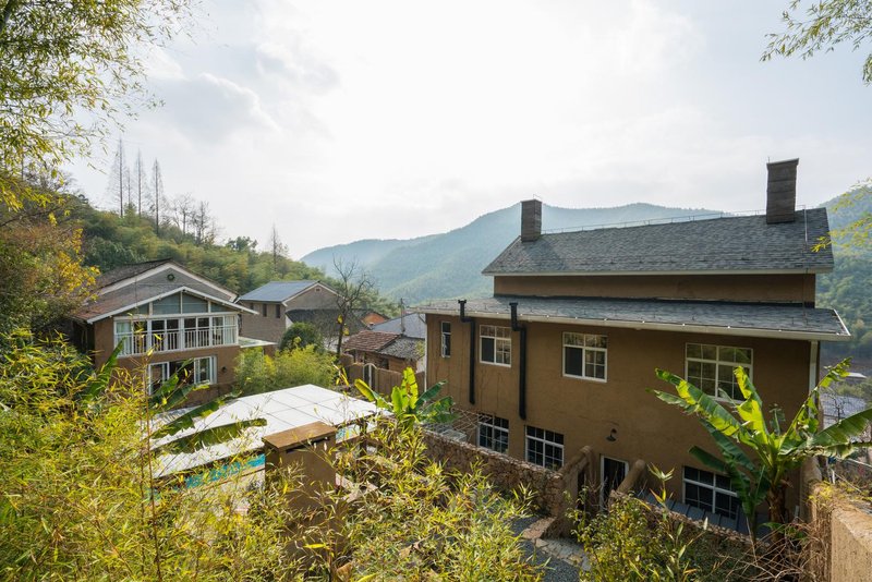 See Faraway Mogan Hostel Over view