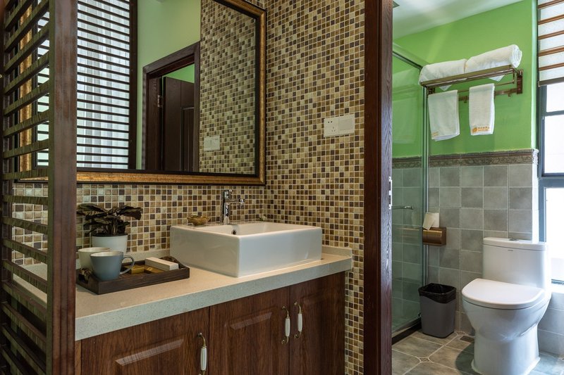 Dian Chi Lake VillaGuest Room