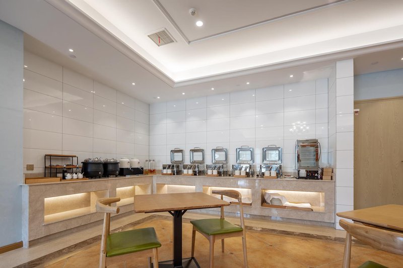 Vienna Hotel (Jingjiang Bus Terminal) Restaurant