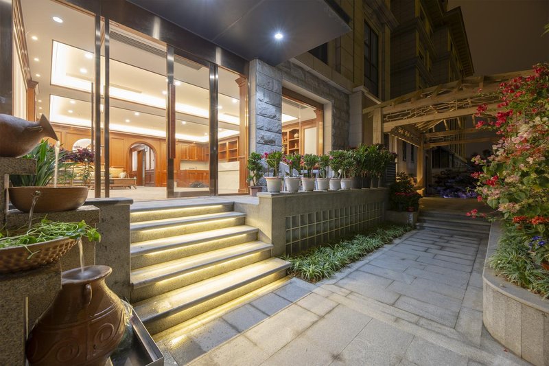 Xiamen Xiaohaijianzhu Homestay Over view