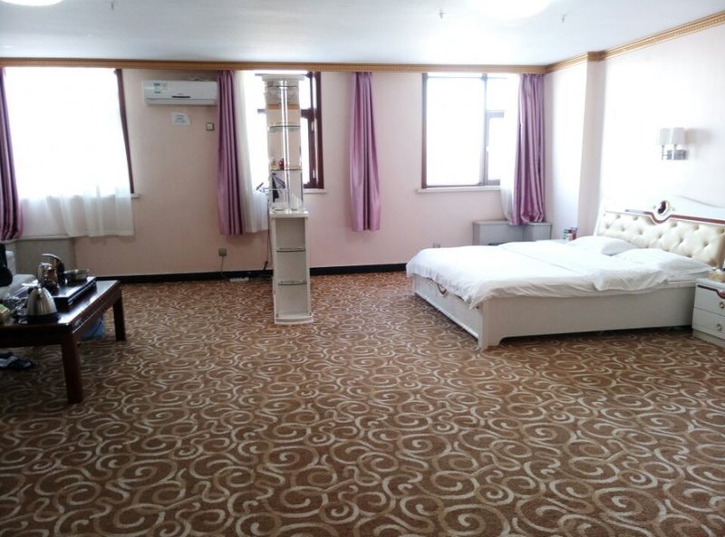Jixiang Hotel Guest Room