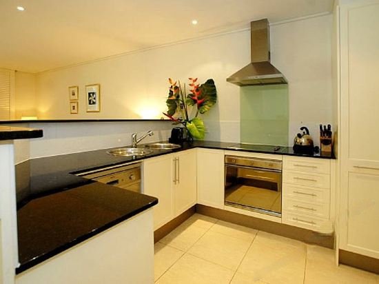 Amaroo Port Douglas Guest Room