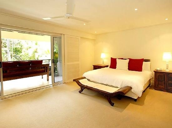 Amaroo Port Douglas Guest Room