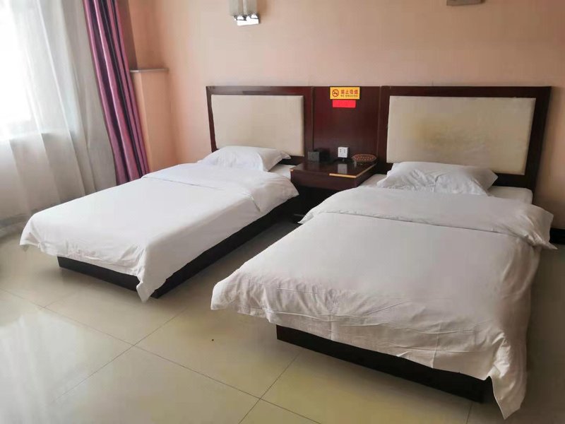 Jixiang Hotel Guest Room