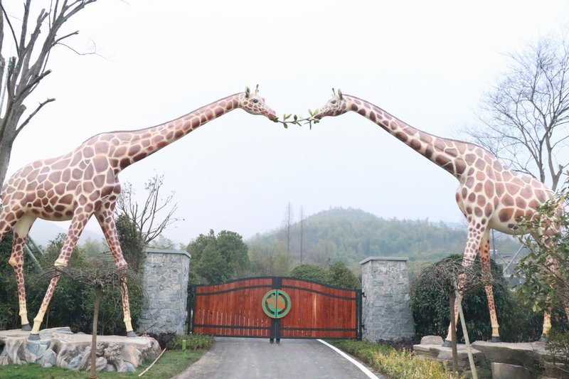 Giraffe Manor Hotel over view