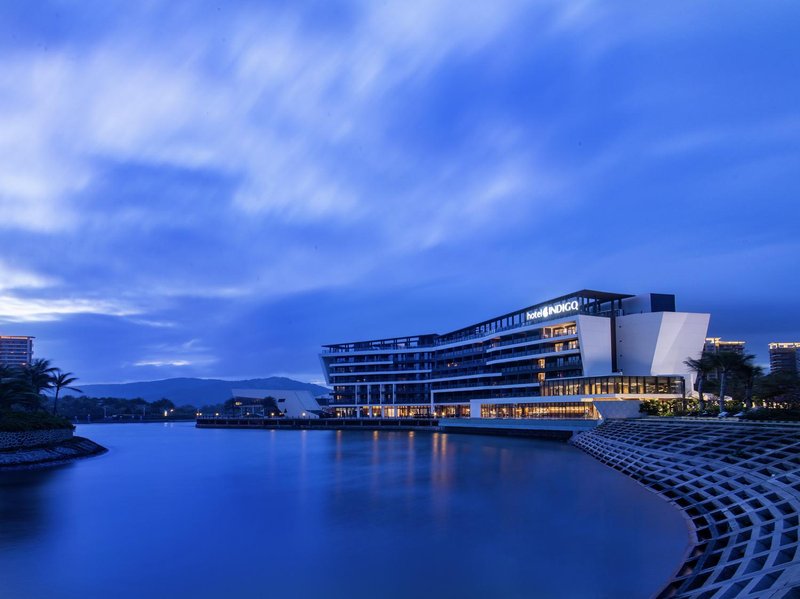 Hotel Indigo Hainan Xiangshui Bay Over view