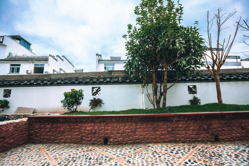 Ye Man Ru She Guesthouse Over view