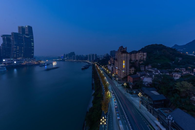 Nanbin 108 Riverview Hotel Over view