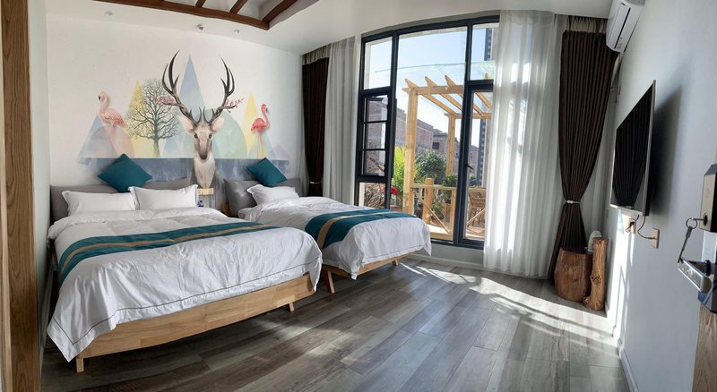 Fuxian Lake meets homestay Guest Room