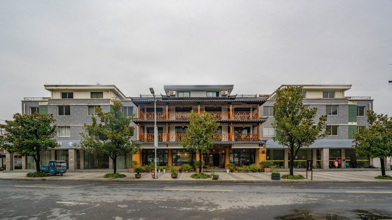 Floral Inn Fengtingju Over view