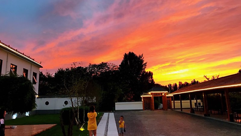 Yingqi Yuejian VillaOver view