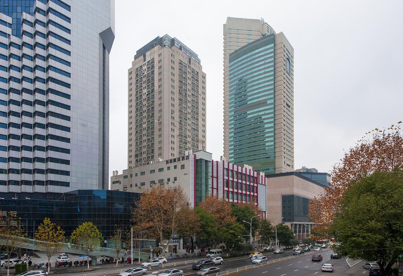 Home Inn Plus (Wuhan Zhongnan Road Metro Station) Over view