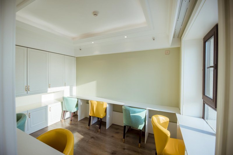 Superior Hotel (Harbin West Railway Station, Qunli Fifth Avenue, Medical University First Hospital)Restaurant