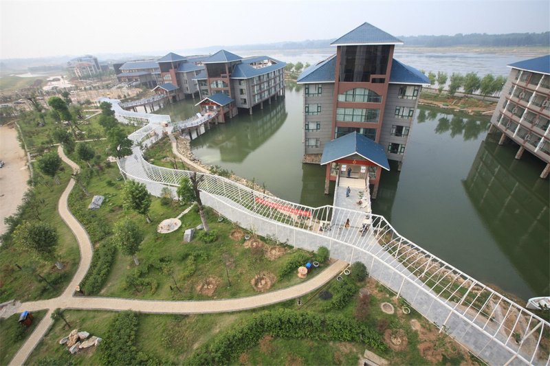 Nanzhao Lotus Hot Spring Hotel Over view