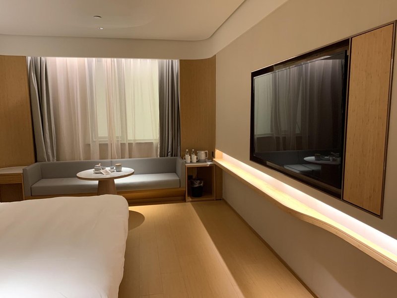 Ji Hotel (Zhenjiang Railway Station South Square) Guest Room