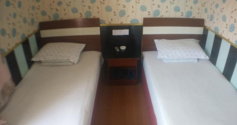 Yuanjian Hotel Guest Room