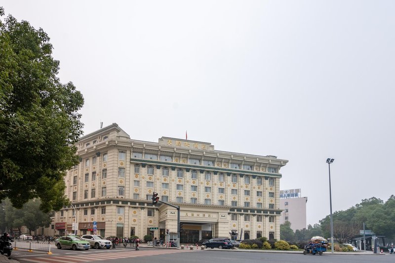 Tianhuang Hotel Over view