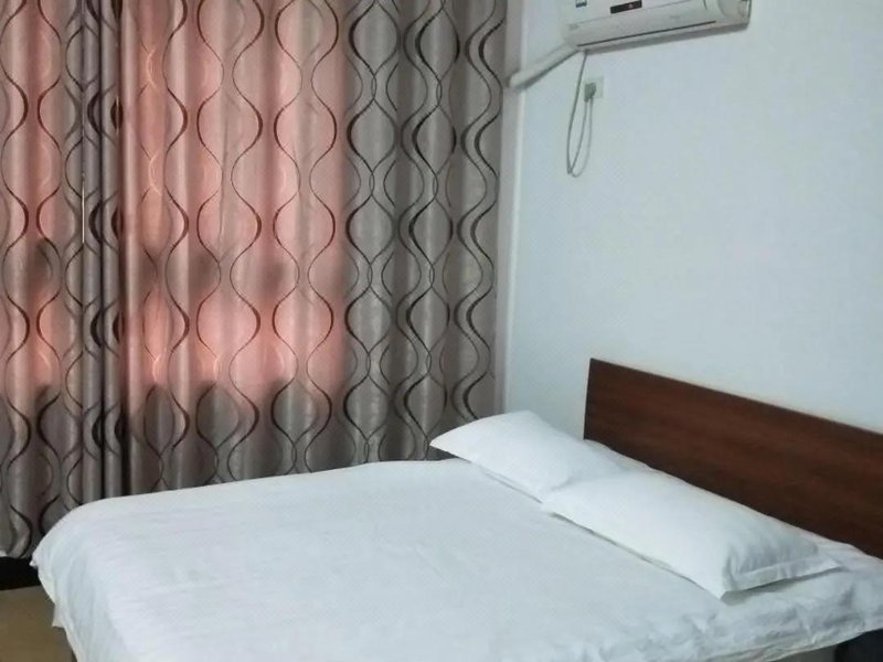 Huanggang Quanxing HotelGuest Room
