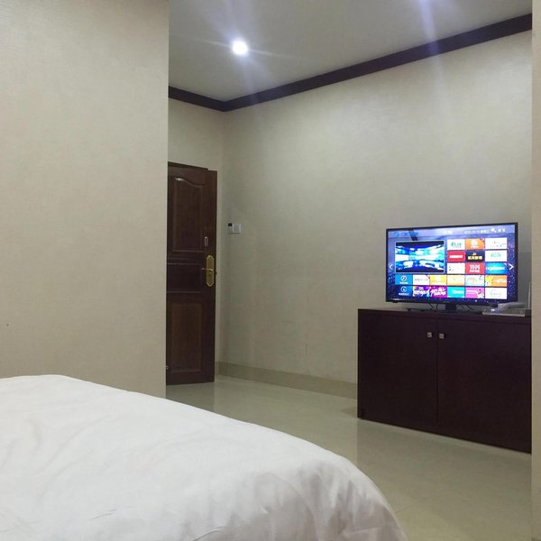 Fenghuangshu Guest Room