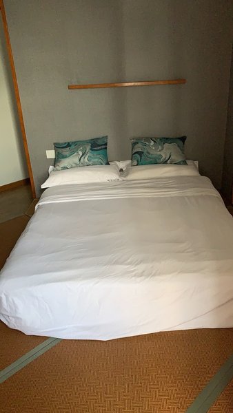YI MING XUANGuest Room