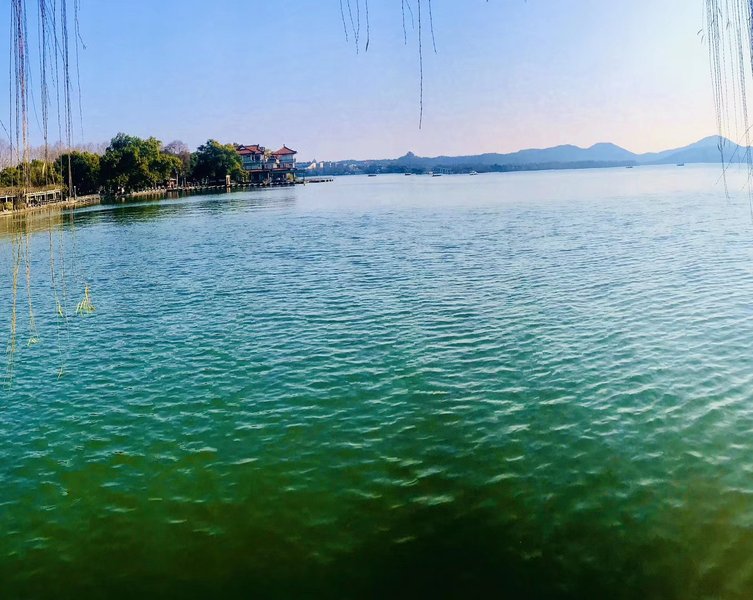 Hanting Hotel (Hangzhou West Lake Baochu Road)周边景点