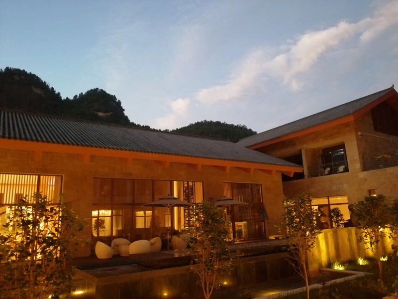 Xishan Yiju Hotel Over view