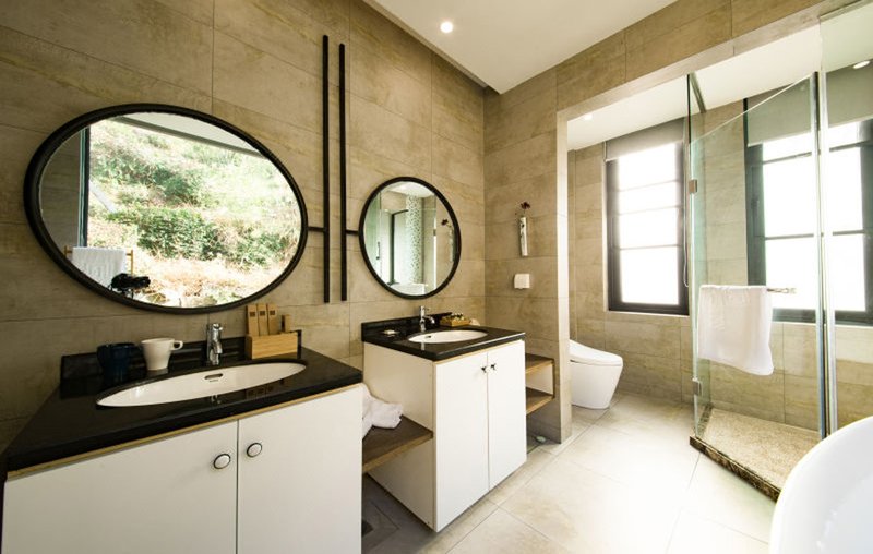 Ten Rooms InnGuest Room