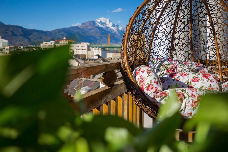 Zhishe Yunshang Guanjing Courtyard (Lijiang Dashuiche)酒店外观