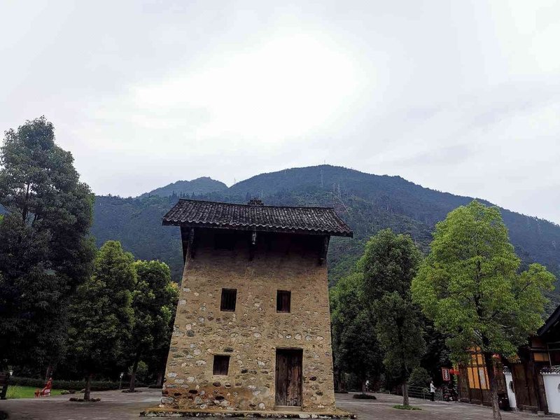 Riverside Inn周边景点