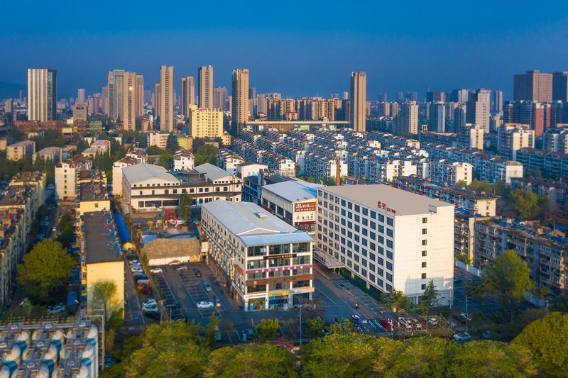 Junyu International Hotel Over view