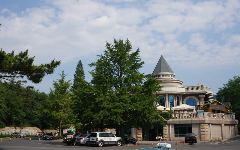 Bangchui Island Hotel Over view