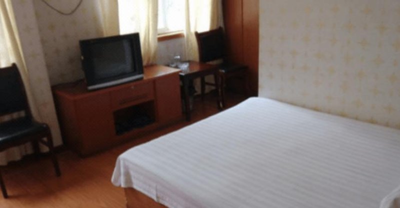 Huajing Hotel Guest Room