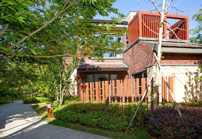 Maple Villas Resorts Over view