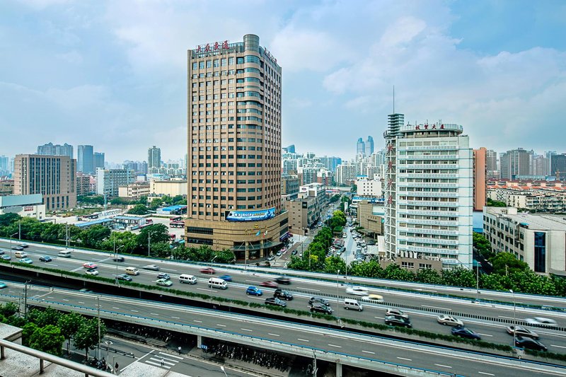 Shanghai Dazhong HotelOver view