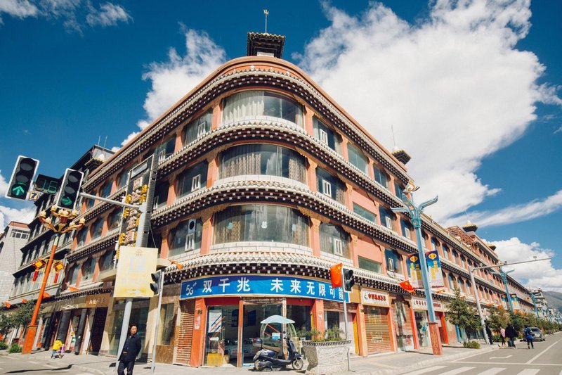 Sida Jilong Hotel Over view