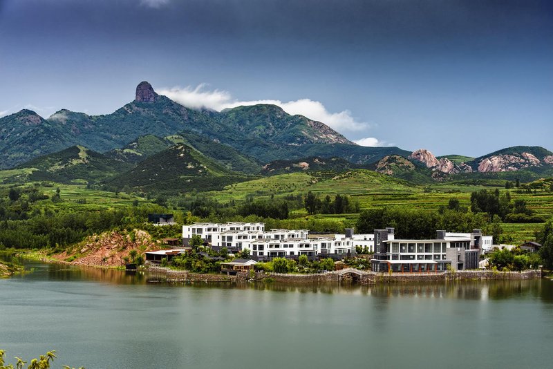 Wulian Yungu Xiang Ji Ju Hot Spring Resort over view