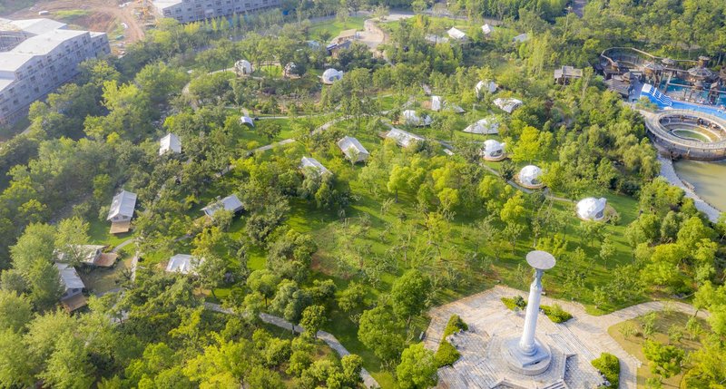 Neoroll Glamping Over view