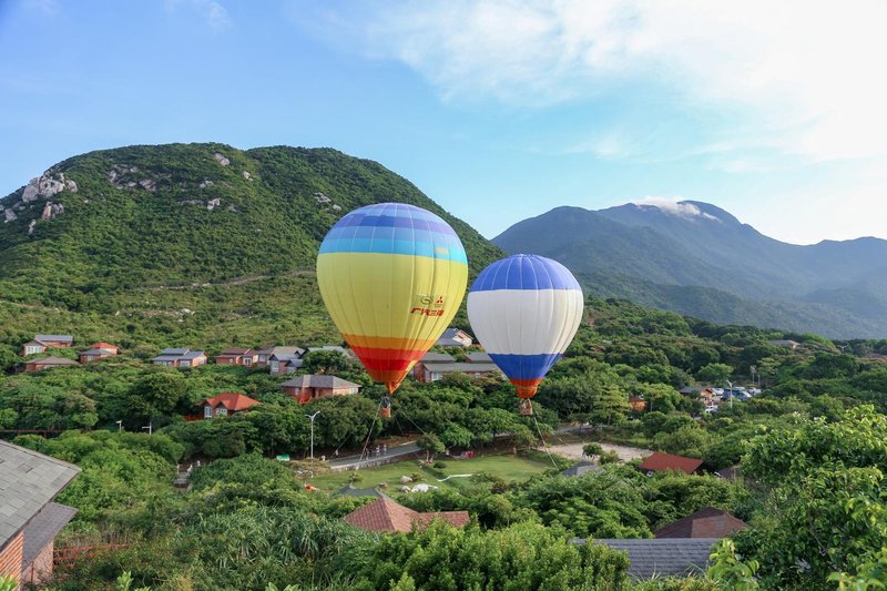 Luzui HotelOver view