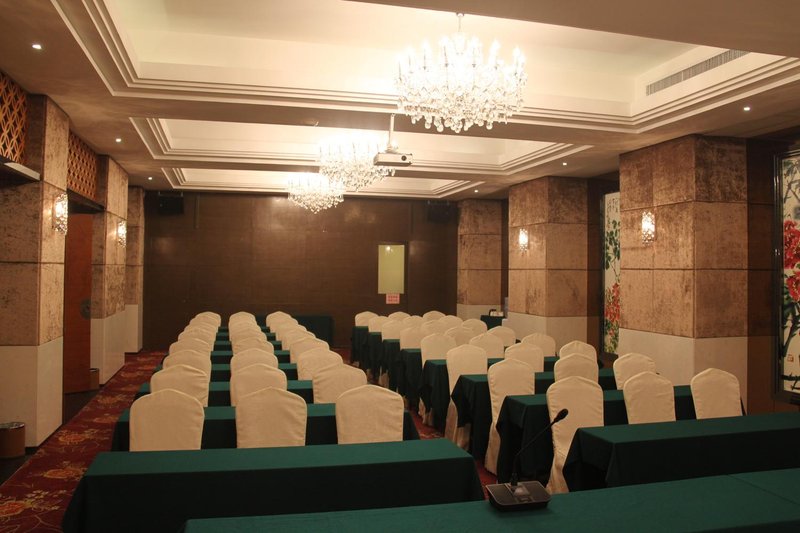 Silver Boutioue Hotel meeting room